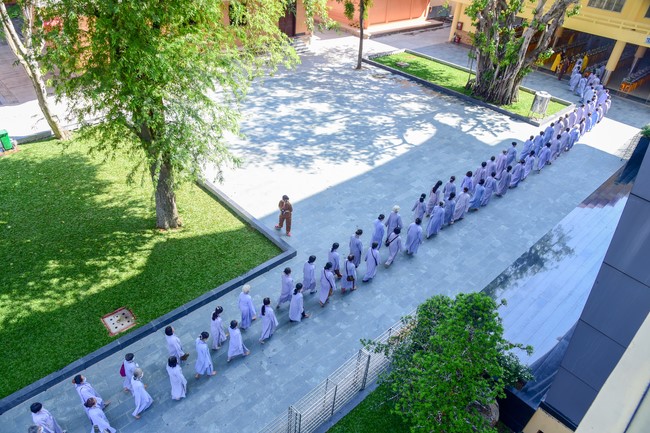 Dharma Talk “Peaceful place to stop ” – The 96th Seven-Day Retreat